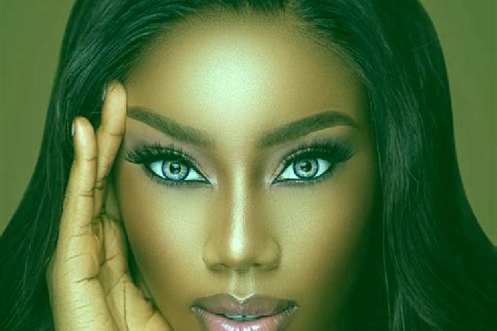 Ivy, 29, a red blue-eyed ebony companion based in Branik. Offering Couples, BDSM, Girlfriend Experience, Duos. Available for incall and outcall, day and even...