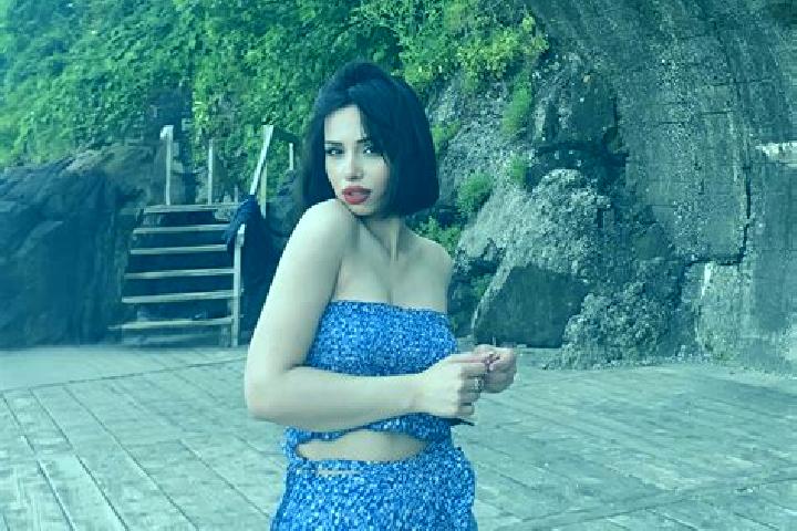 Ivy, 29 — Escort in Sali Kandeh, Iran