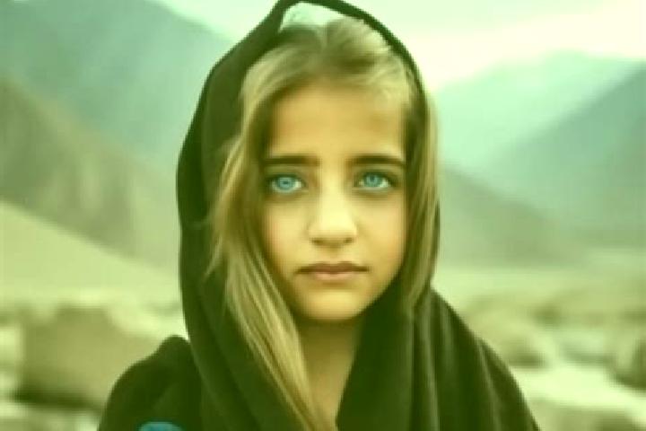 Ivy, 30, a blonde dark-eyed middle eastern companion based in Cantabrana. Offering Prostate Massage, Couples, 69, Dinner Date. Available for incall and outca...