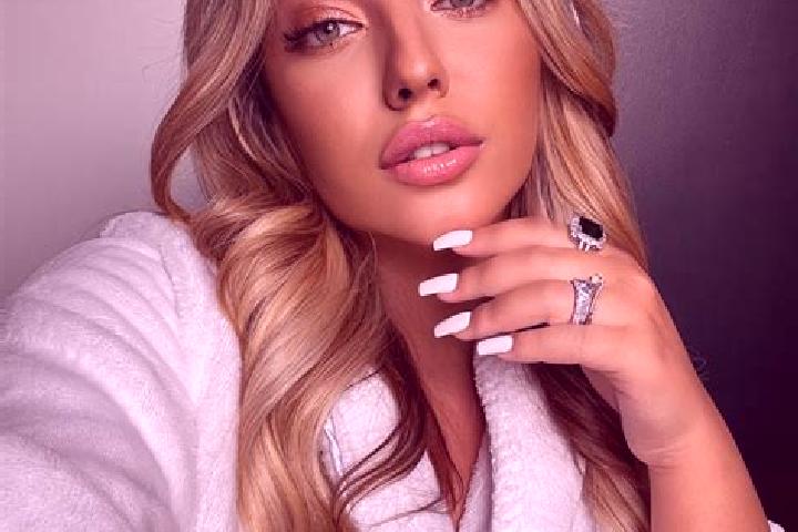 Ivy, 30, a blonde grey-eyed latina companion based in Wolonio. Offering Tantra, Striptease, Prostate Massage, Massage. Available for incall and outcall, over...