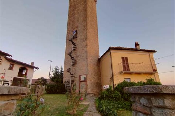 Ivy, 30 — Escort in Albaretto della Torre, Italy