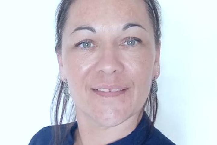 Ivy, 30 — Escort in Beaumetz-les-Loges, France