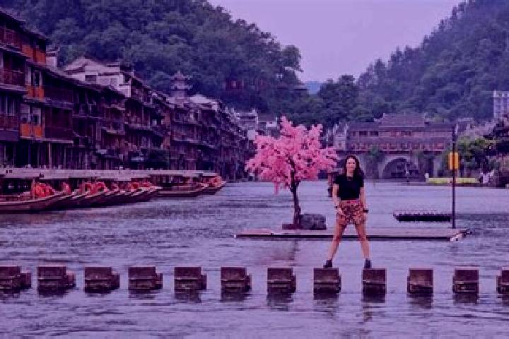 Ivy, 30 — Escort in Fenghuang, China
