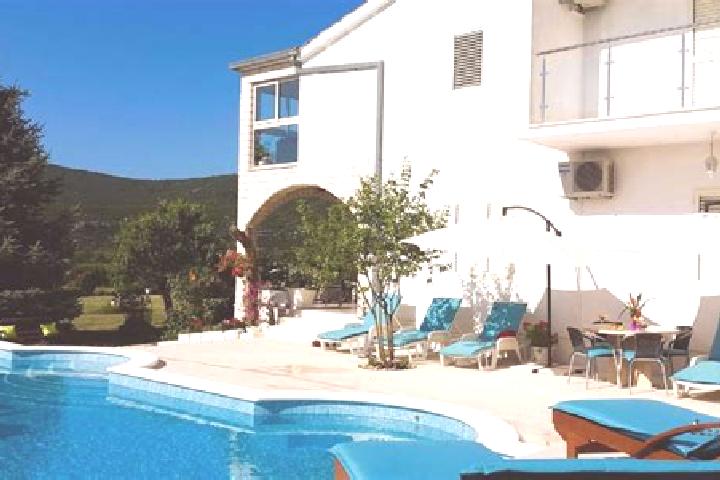 Ivy, 30 — Escort in Grabovac, Croatia