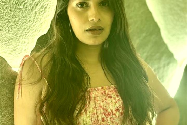 Ivy, 30 — Escort in Isse, France