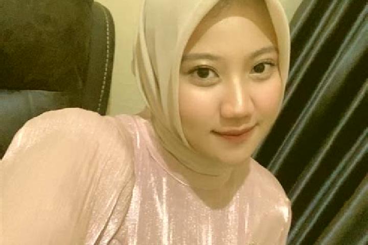 Ivy, 30 — Escort in Sidorejo, Indonesia