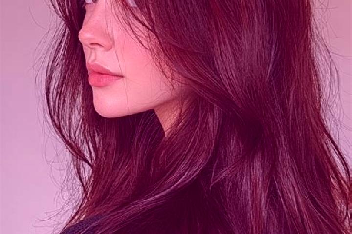 Ivy, 31, a auburn brown-eyed mediterranean companion based in Dicky Beach. Offering Erotic Massage, Roleplay. Available for incall and outcall, day and eveni...