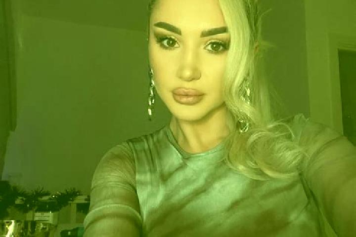 Ivy, 31, a blonde dark-eyed mediterranean companion based in Oraseni-Deal. Offering Fetish, Travel Companion, GFE, CIM. Available for incall and outcall, day...