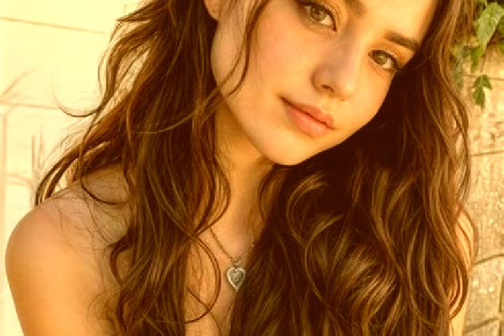Ivy, 31, a red hazel-eyed middle eastern companion based in Docani. Offering BDSM, CIM, Deep French Kissing. Available for incall and outcall, day and evenin...