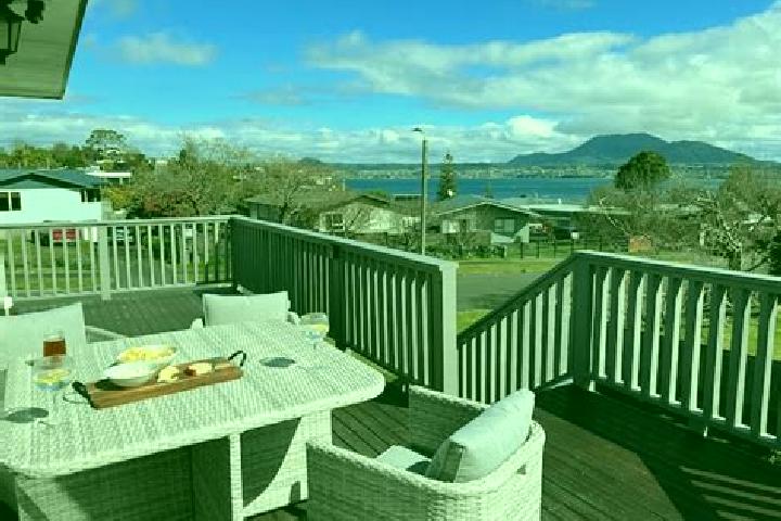 Ivy, 32 — Escort in Acacia Bay, New Zealand