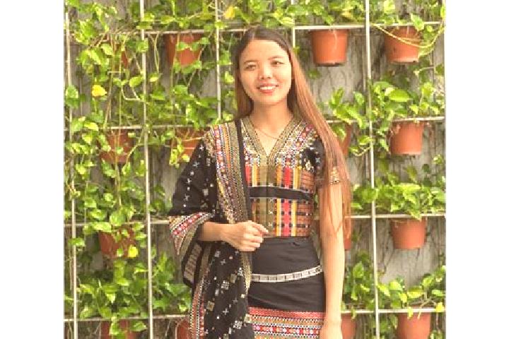 Ivy, 32 — Escort in Kan Beit, Myanmar