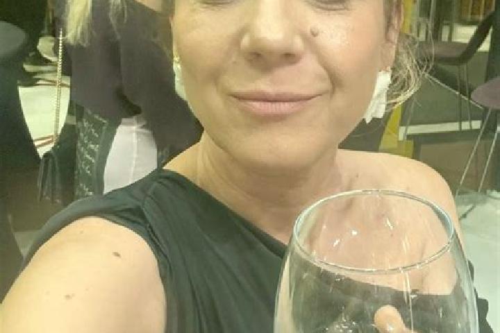 Ivy, 32 — Escort in Oprisor, Romania