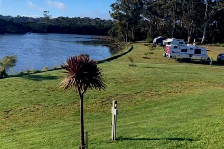 Ivy, 32 — Escort in Smithton, Australia