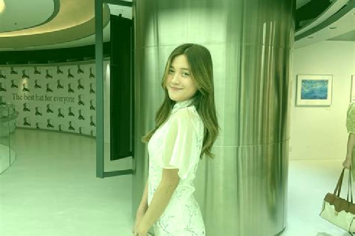 Ivy, 32 — Escort in Tiyingtali Kelod, Indonesia
