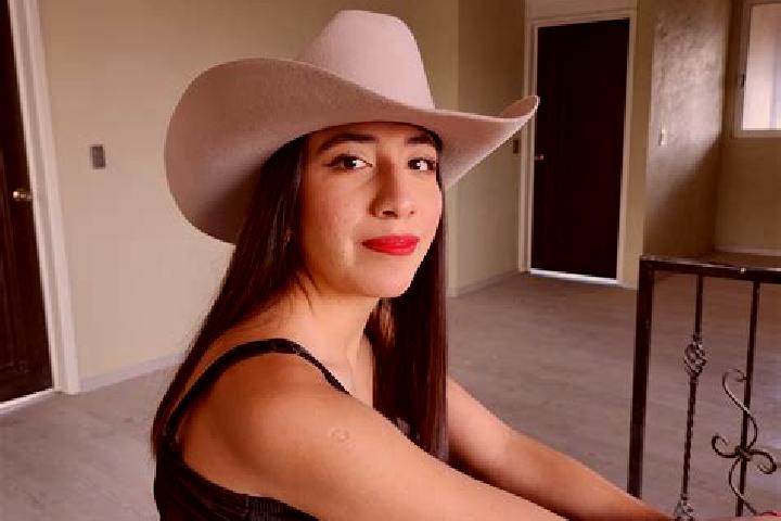 Ivy, 33 — Escort in Santiago Tlapacoya, Mexico