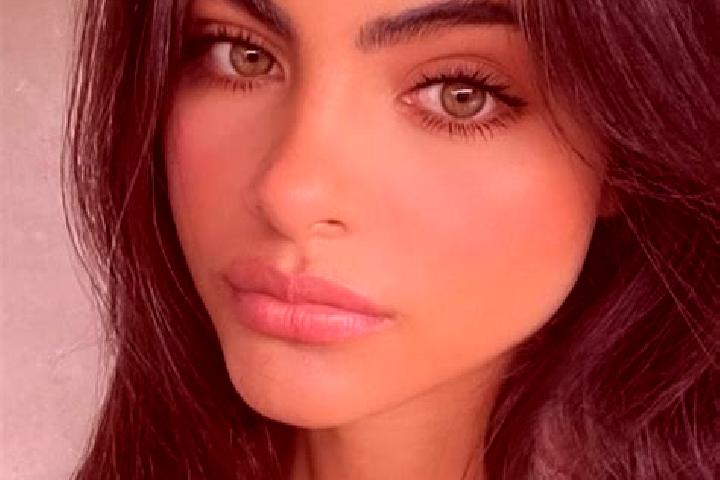 Ivy, 34, a blonde dark-eyed indian companion based in Lilio. Offering Domination, Dinner Date, Travel Companion. Available for incall and outcall, day and ev...