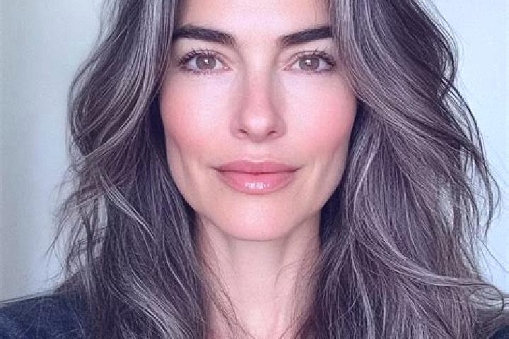 Ivy, 34, a brunette grey-eyed mixed companion based in Focsanei. Offering A-Level, GFE, 69. Available for incall and outcall, overnight bookings available.