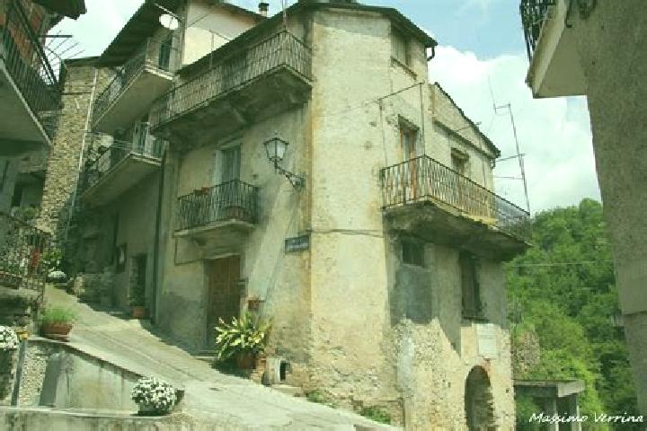 Ivy, 34 — Escort in Aquila di Arroscia, Italy