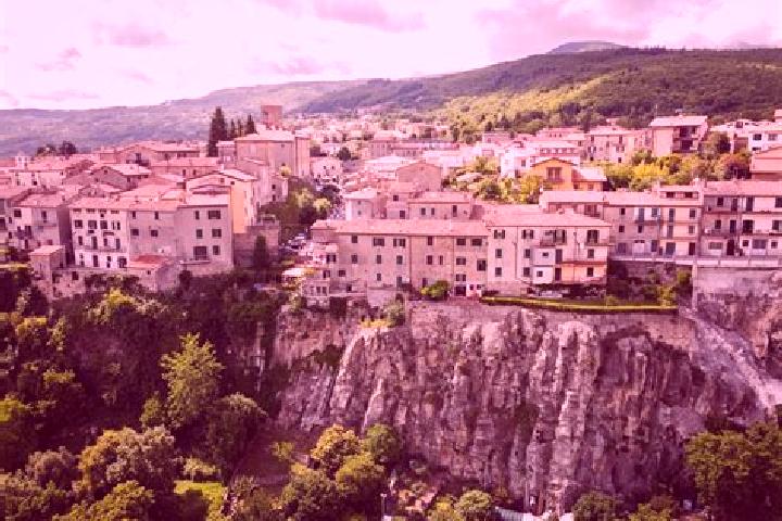Ivy, 34 — Escort in Castelletto, Italy