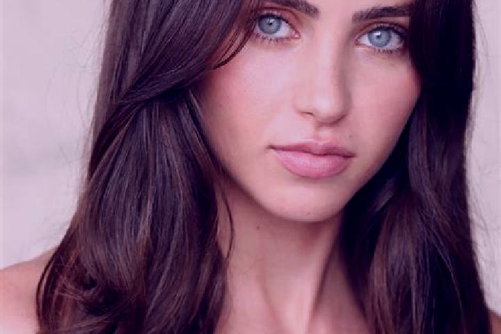 Ivy, 35, a brunette brown-eyed indian companion based in Al Abyar. Offering Domination, 69, Tantra. Available for incall and outcall, overnight bookings avai...