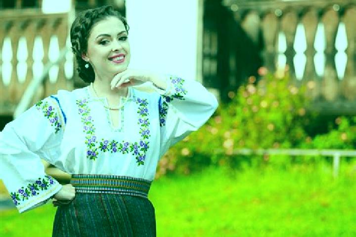 Ivy, 35 — Escort in Hudesti, Romania