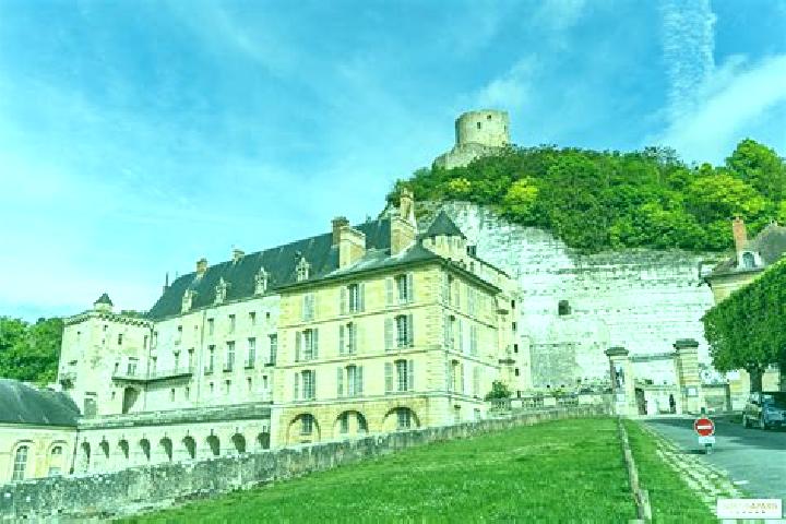 Ivy, 35 — Escort in La Roche-Guyon, France