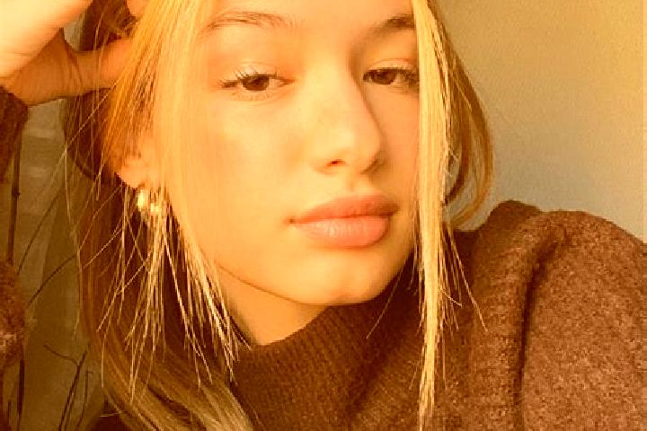 Ivy, 36, a blonde brown-eyed caribbean companion based in Haeryong. Offering Fetish, BDSM, Party Girl. Available for incall and outcall, day and evening dates.
