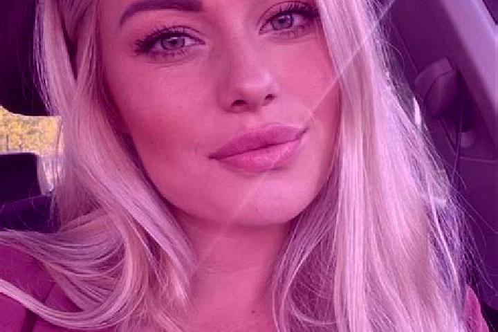 Ivy, 36, a blonde hazel-eyed slavic companion based in Polkville. Offering 69, Massage, Domination, OWO. Available for incall and outcall, day and evening da...