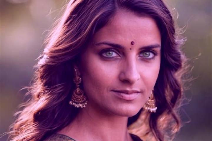 Ivy, 36, a brunette green-eyed indian companion based in Sayreville Junction. Offering Party Girl, Overnight, BDSM. Available for incall and outcall, day and...