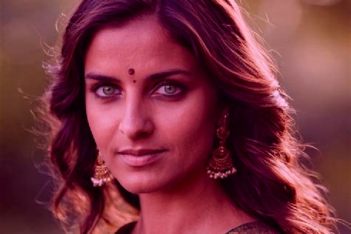 Ivy, 36, a chestnut green-eyed indian companion based in Luxembourg. Offering Prostate Massage, CIM. Available for incall and outcall, overnight bookings ava...