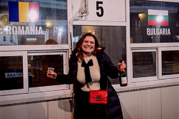 Ivy, 36 — Escort in Baiculesti, Romania