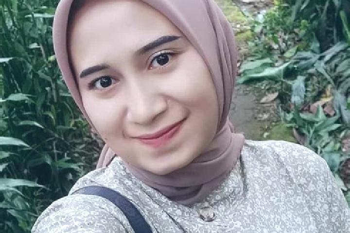 Ivy, 36 — Escort in Citapen, Indonesia