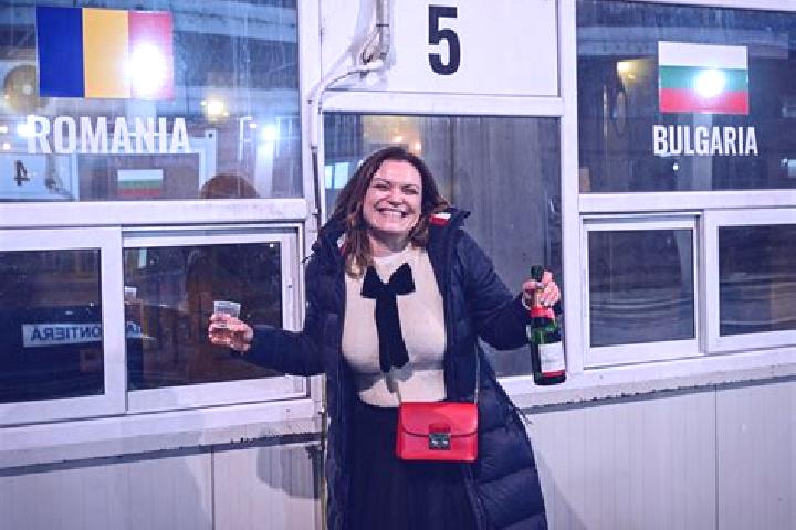Ivy, 36 — Escort in Lemnia, Romania