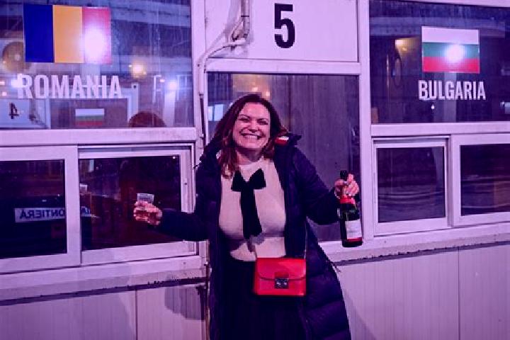 Ivy, 36 — Escort in Milova, Romania