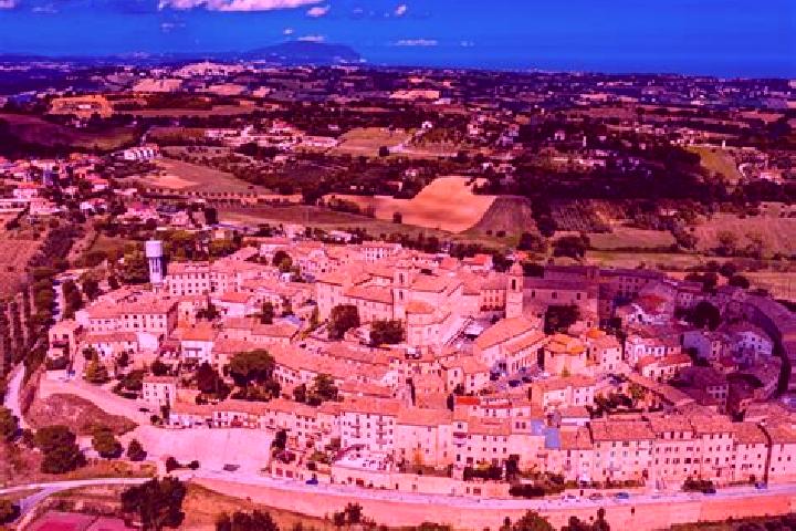 Ivy, 36 — Escort in Montecosaro, Italy