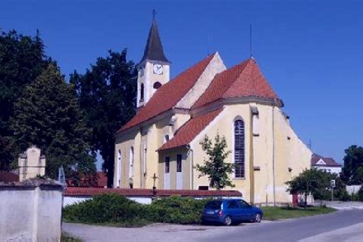 Ivy, 36 — Escort in Suchdol nad Luznici, Czech Republic