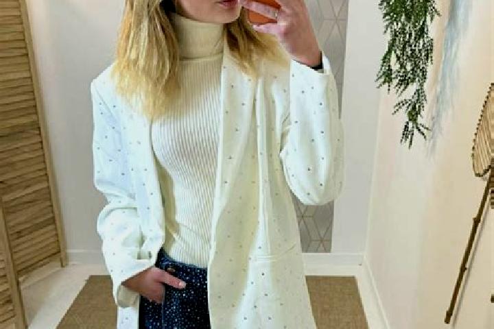 Ivy, 36 — Escort in Vouziers, France