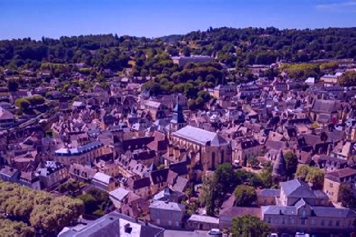 Ivy, 37, a dark blonde amber-eyed mediterranean companion based in Sarlat-la-Caneda. Offering BDSM, Girlfriend Experience. Available for incall and outcall, ...