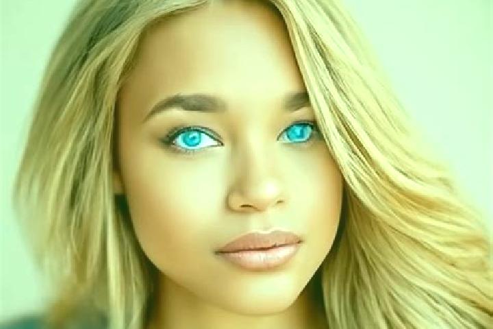Ivy, 37, a dark blonde blue-eyed latina companion based in Cillie. Offering A-Level, OWO, Deep French Kissing. Available for incall and outcall, day and even...