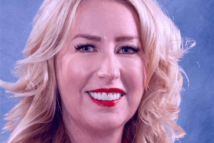 Ivy, 37 — Escort in Addison, United States