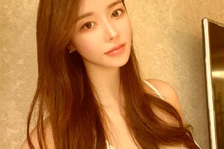 Ivy, 37 — Escort in Ganjun, China