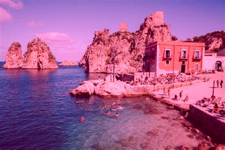 Ivy, 37 — Escort in Scopello, Italy