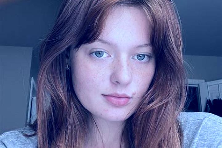 Ivy, 38, a red grey-eyed european companion based in Valtero. Offering Overnight, Girlfriend Experience, Erotic Massage. Available for incall and outcall, ov...