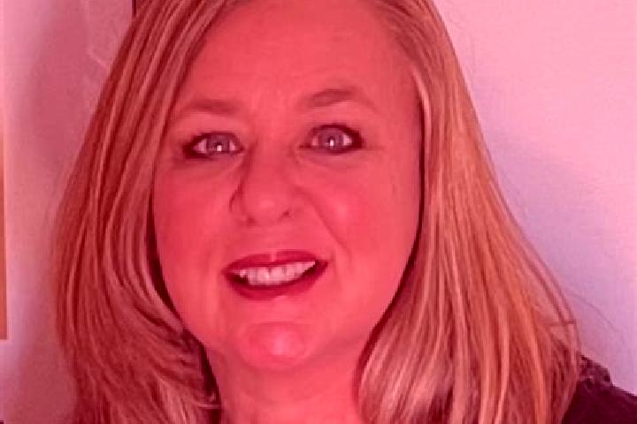 Ivy, 38 — Escort in Waterman, United States