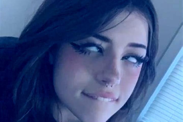 Ivy, 39, a black grey-eyed caucasian companion based in Allegheny West. Offering OWO, Massage, Roleplay, Overnight, Party Girl. Available for incall and outc...