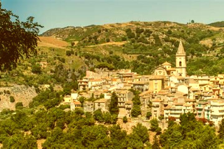 Ivy, 39 — Escort in Novara di Sicilia, Italy