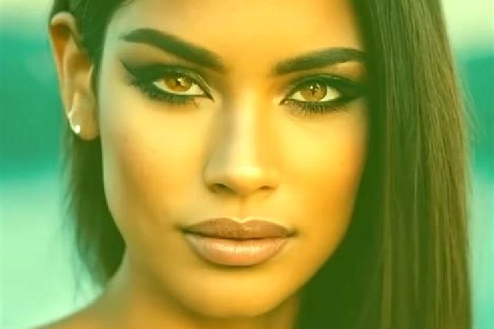 Jade, 20, a red hazel-eyed latina companion based in Watublapi. Offering Dinner Date, Tantra, Party Girl, Travel Companion. Available for incall and outcall,...
