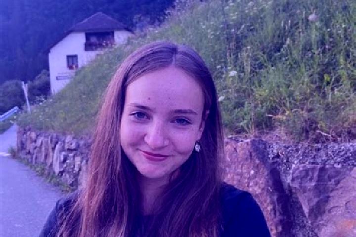Jade, 20 — Escort in Eppenberg, Germany