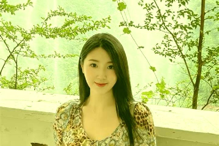 Jade, 20 — Escort in Lilin, China