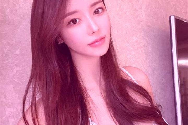 Jade, 20 — Escort in Milkoey, Turkey